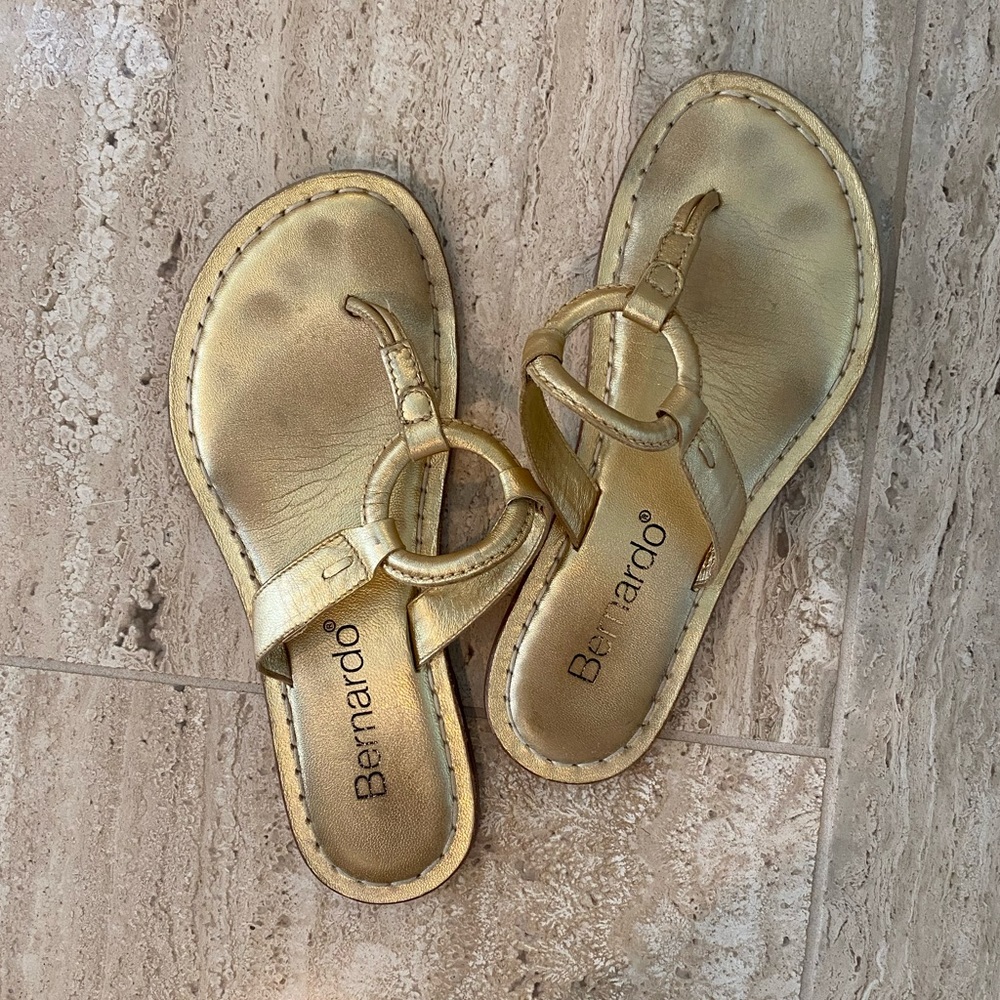 Authentic Bernardo gold circle sandals, made in Brazil